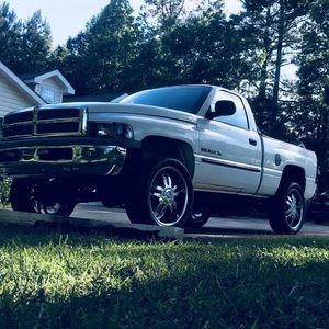 Got some 22 inch rims